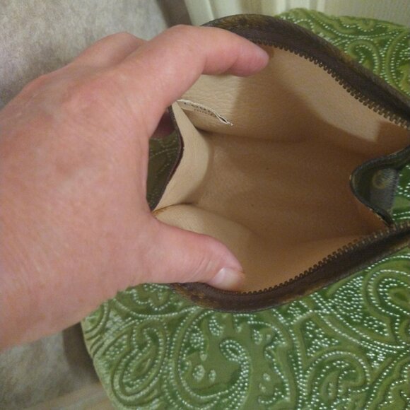 Louis Vuitton Monogram Pouch 12 - Picture 14 of 15